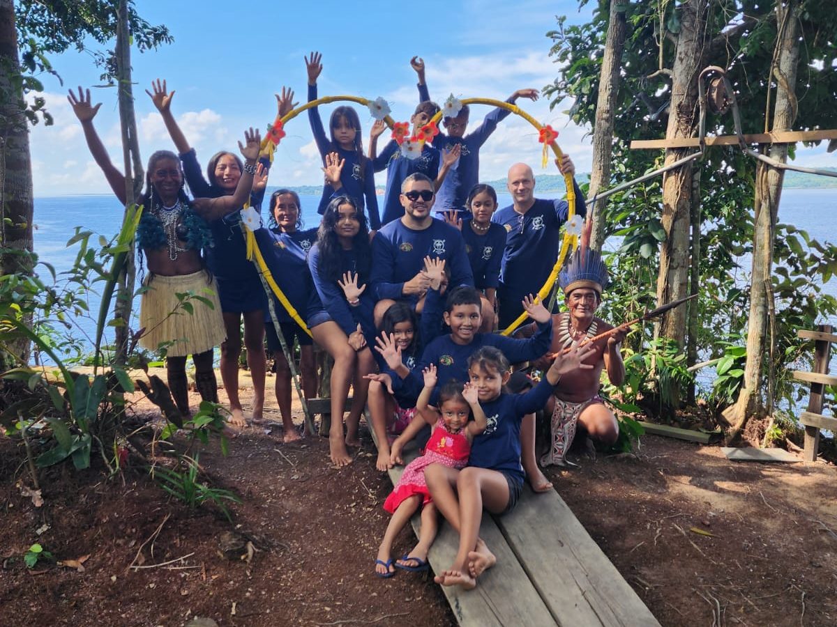 The Capoeira group arrived in the indigenous village